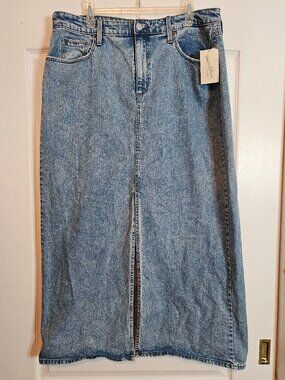 NWT Universal Thread Long Maxi High Rise Blue Denim Slit Skirt Size 17